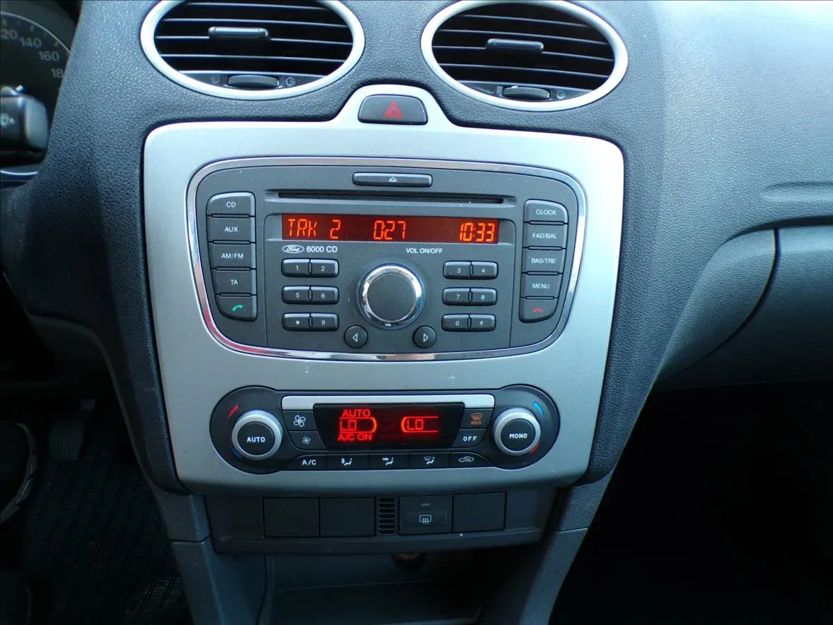 Ford Focus - Náhled 8