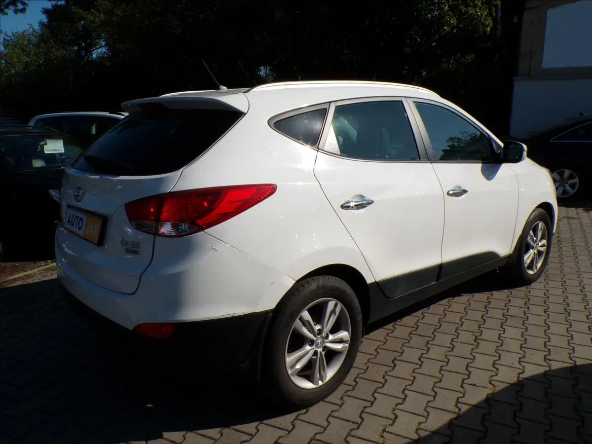Hyundai ix35 - Náhled 4
