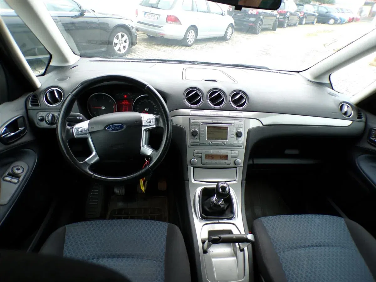 Ford Galaxy - Náhled 7