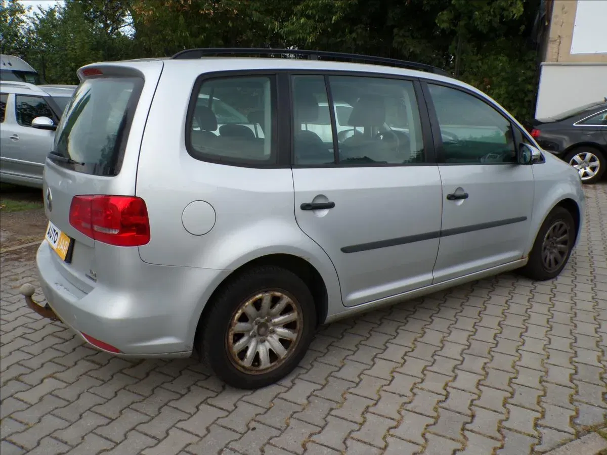 Volkswagen Touran - Náhled 4