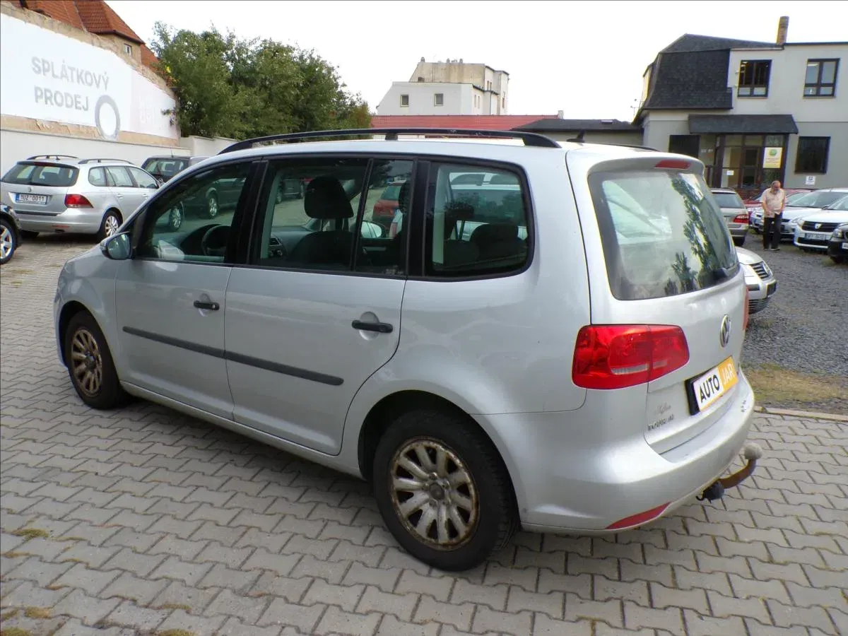 Volkswagen Touran - Náhled 6
