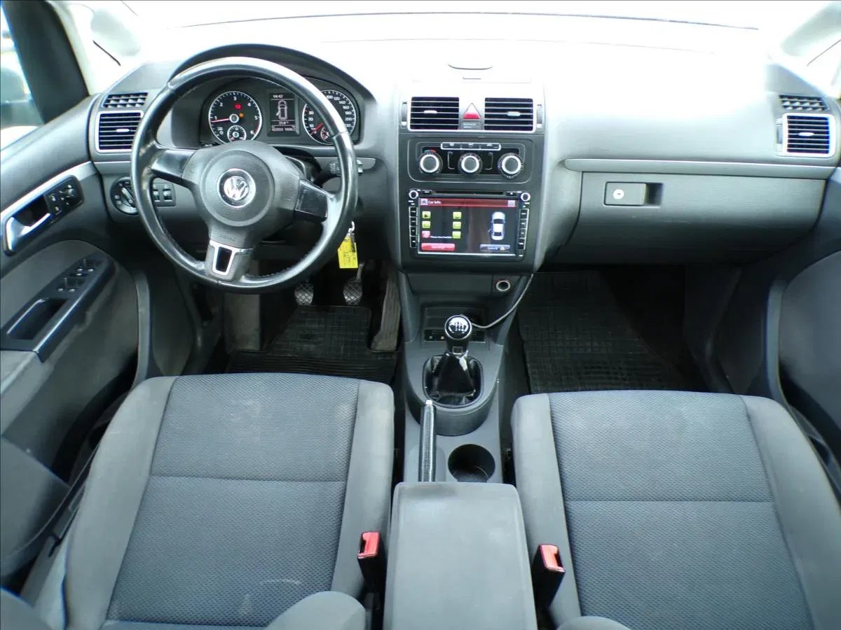 Volkswagen Touran - Náhled 7