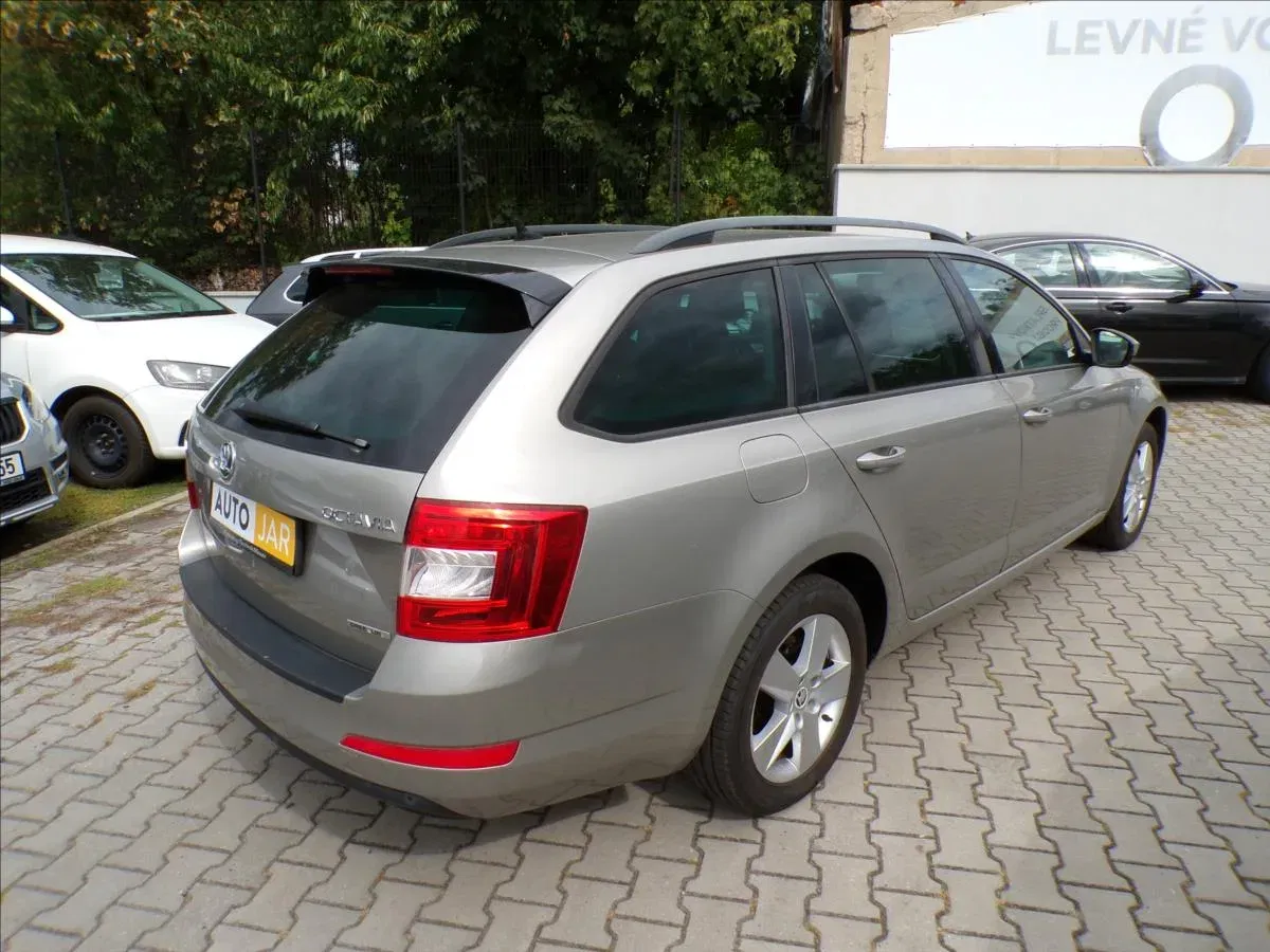 Škoda Octavia - Náhled 5