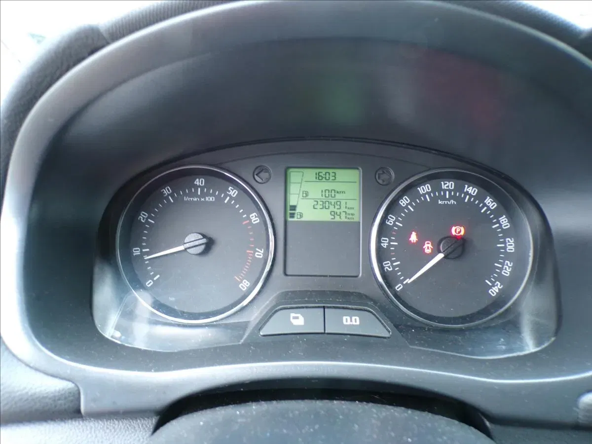 Škoda Fabia - Náhled 8