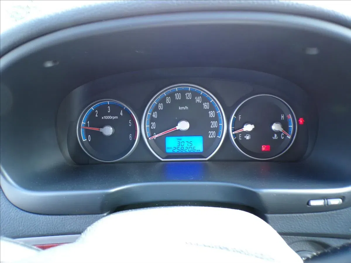 Hyundai Santa Fe - Náhled 8