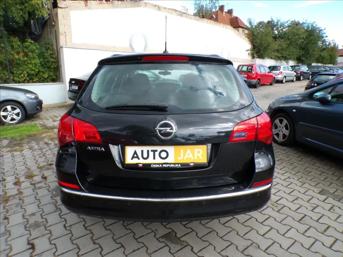 Opel Astra - Náhled 6