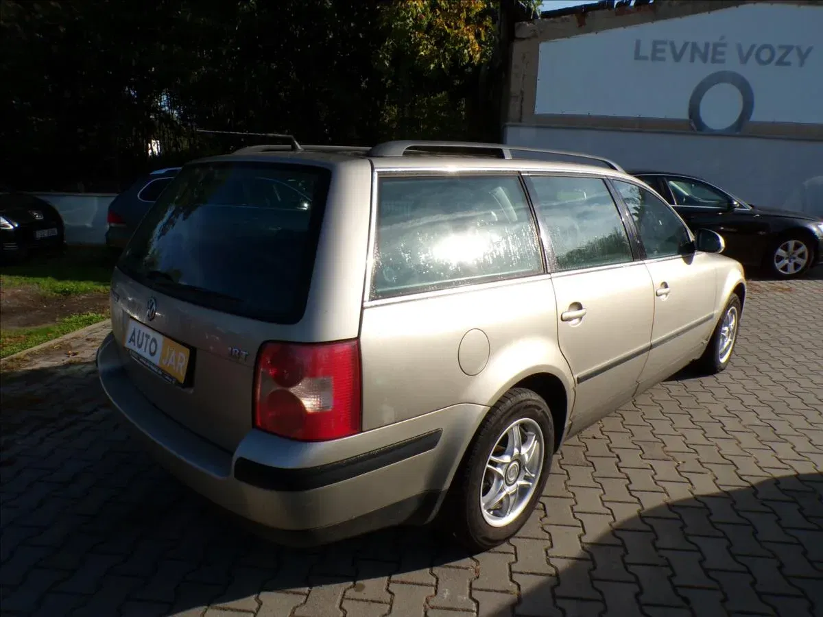 Volkswagen Passat - Náhled 5