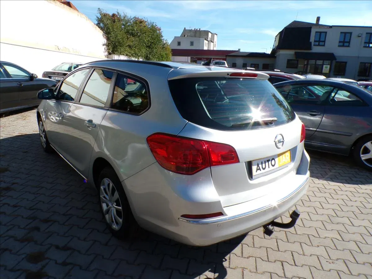 Opel Astra - Náhled 4