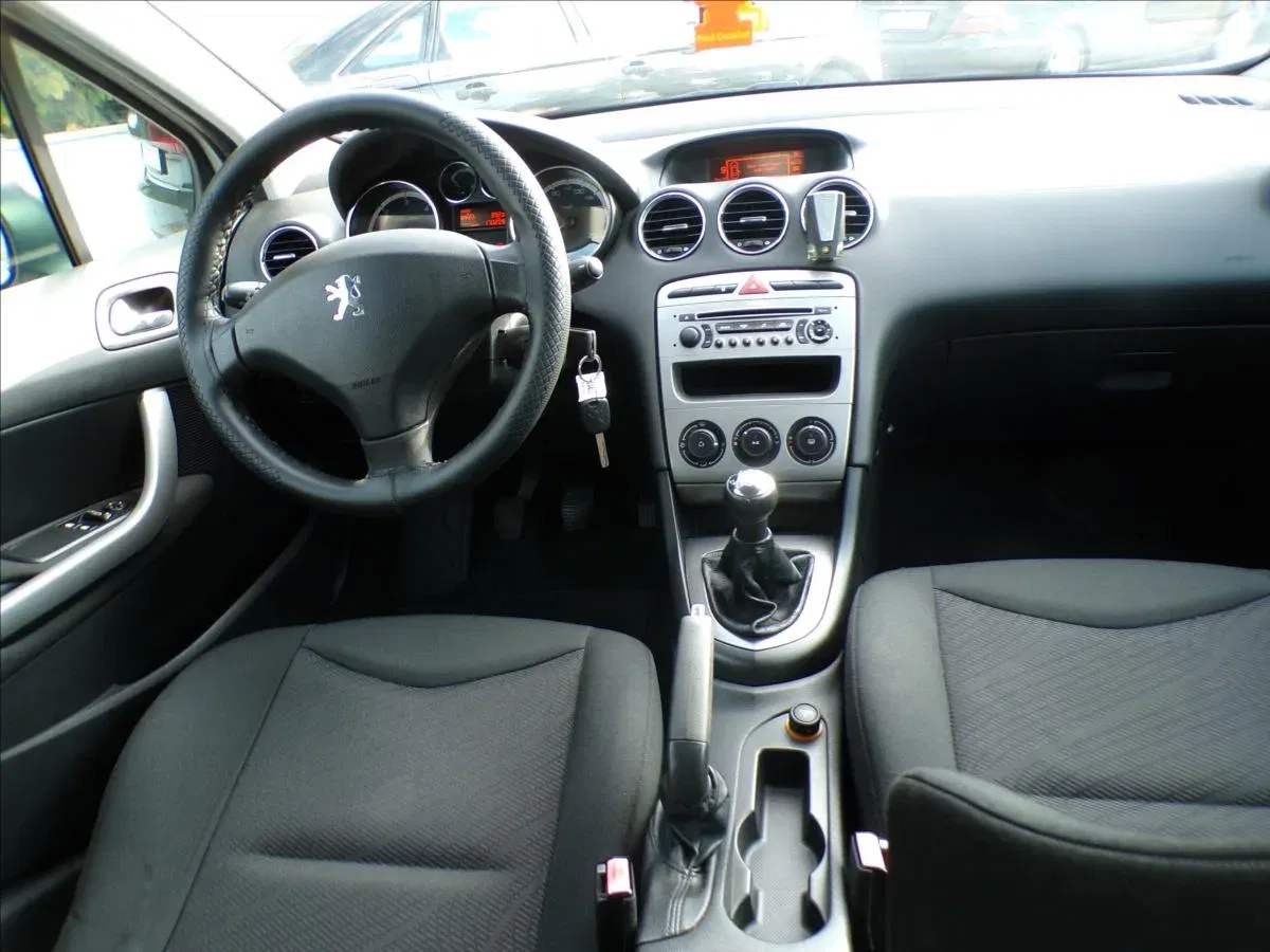 Peugeot 308 - Náhled 7