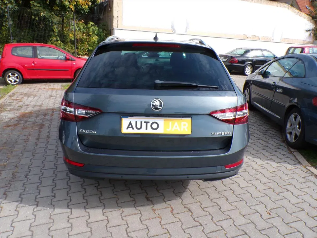 Škoda Superb - Náhled 5