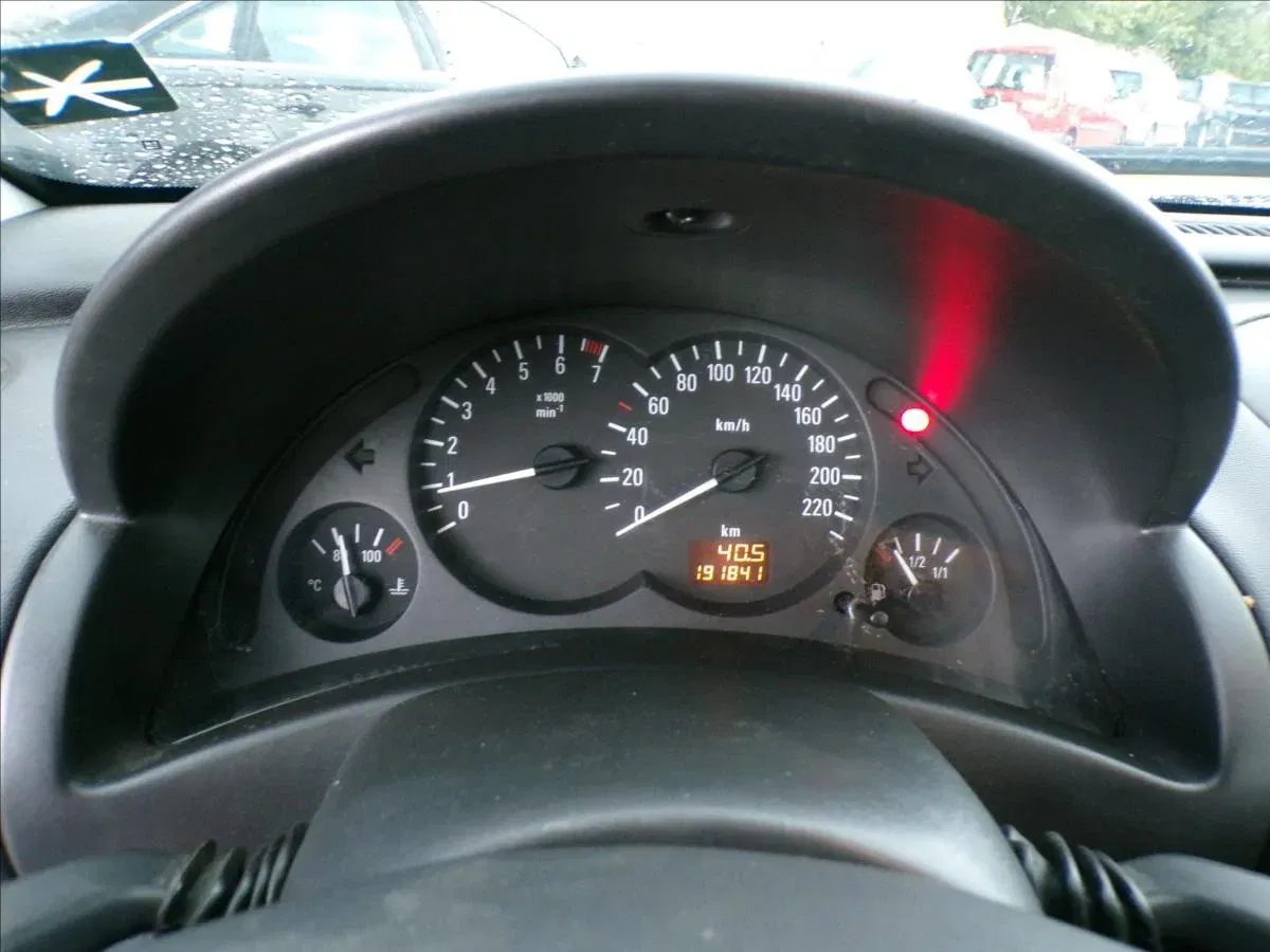 Opel Corsa - Náhled 7