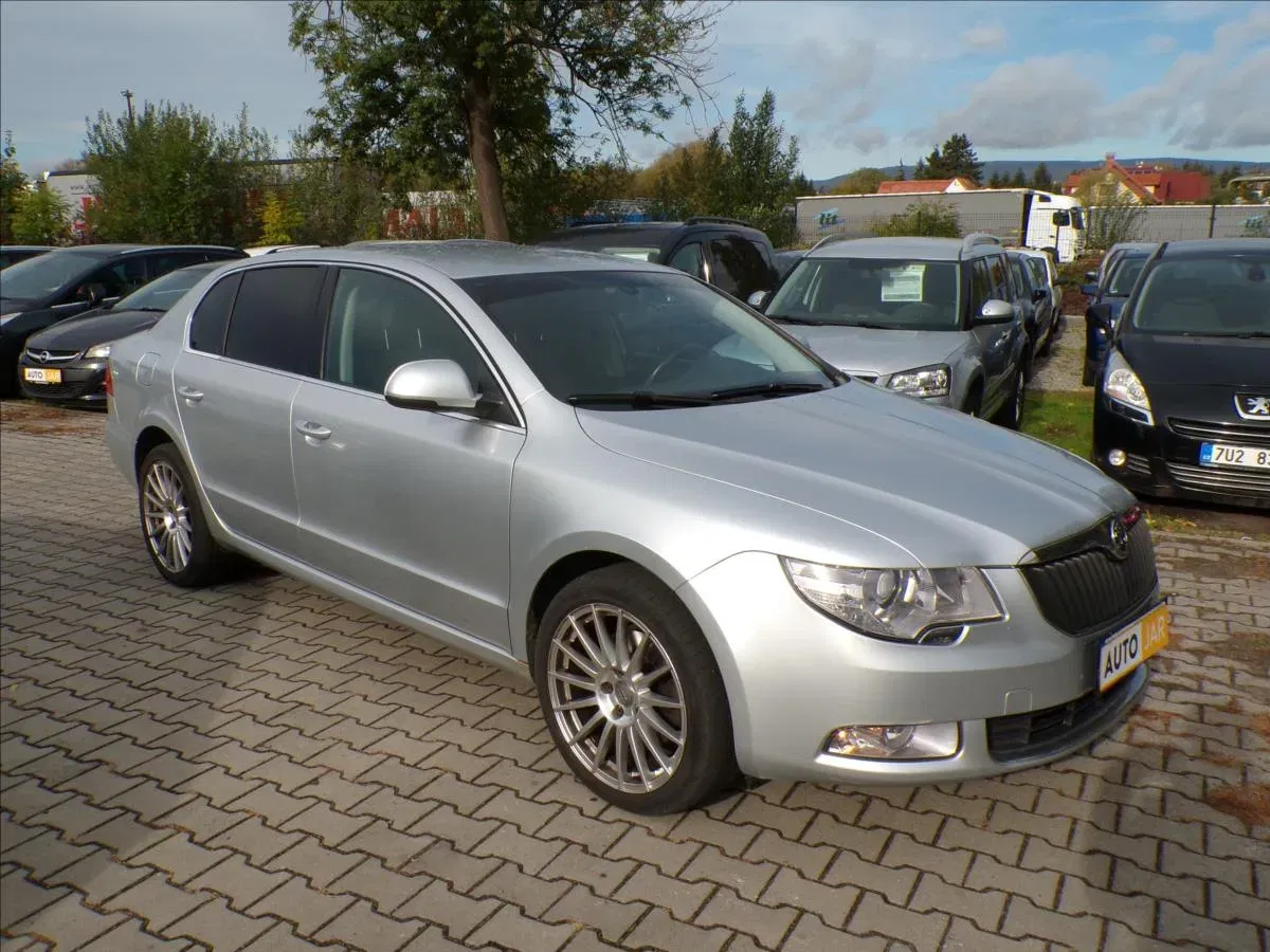Škoda Superb 2,0 TDI  AMBITION, 2010