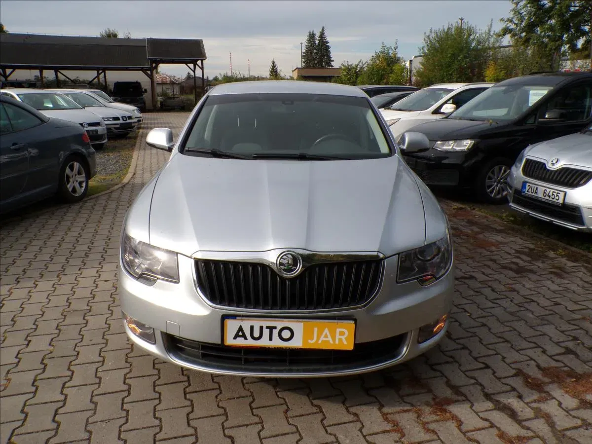 Škoda Superb - Náhled 2