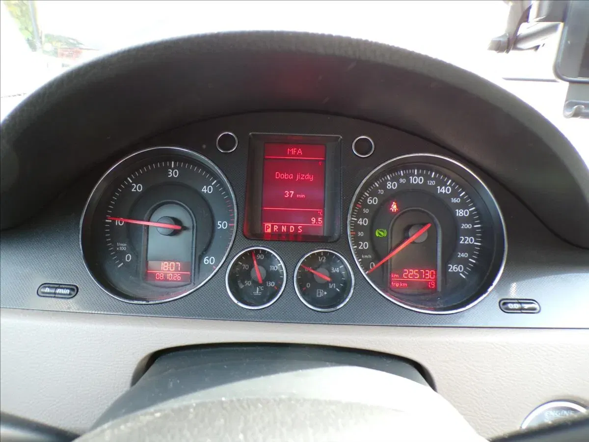 Volkswagen Passat - Náhled 8