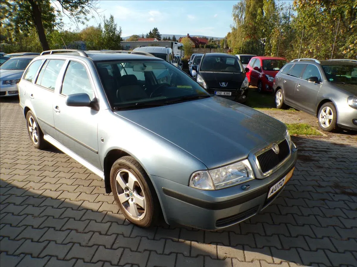 Škoda Octavia – fotografie 1