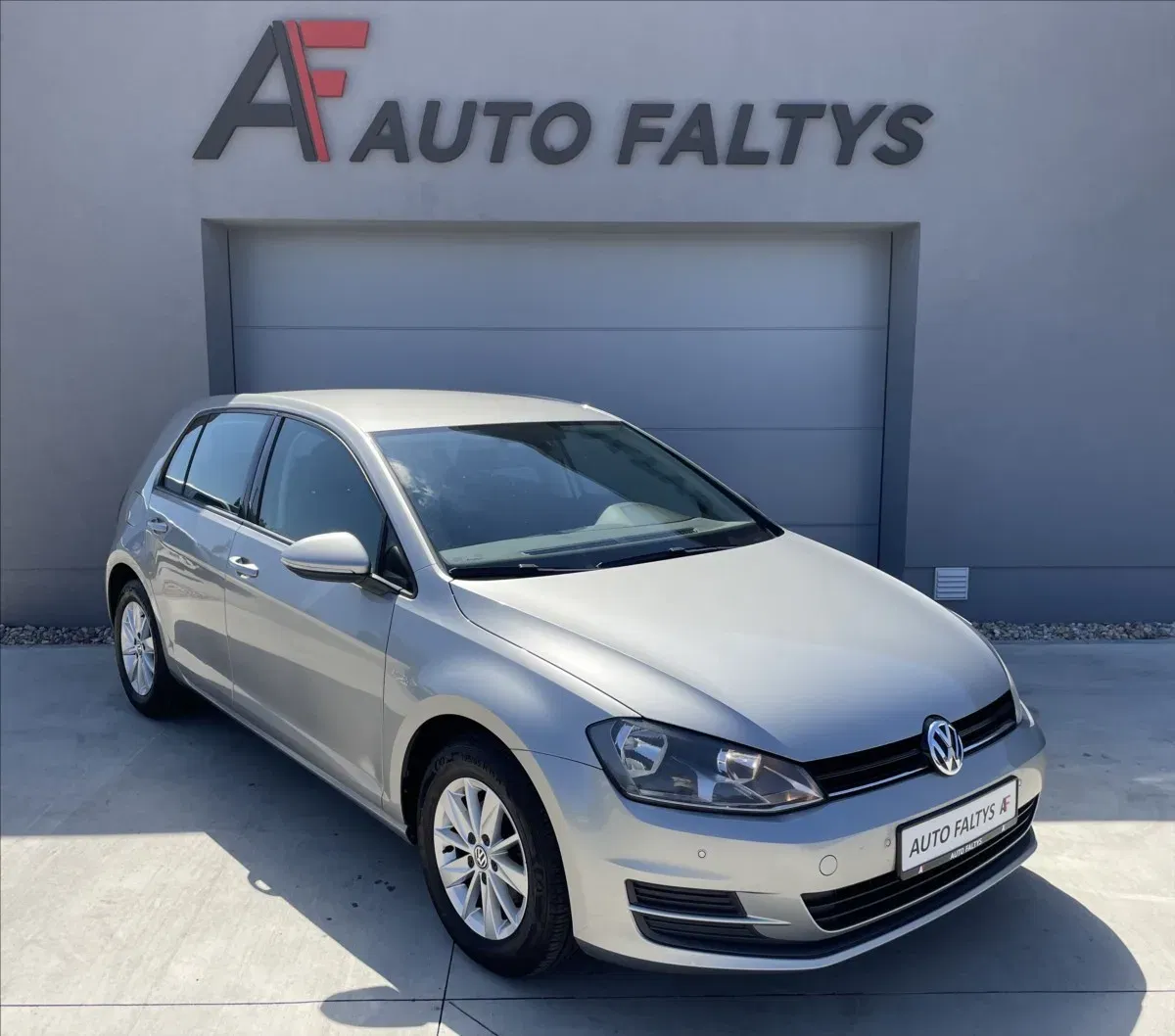 Volkswagen Golf - Obrázek 1