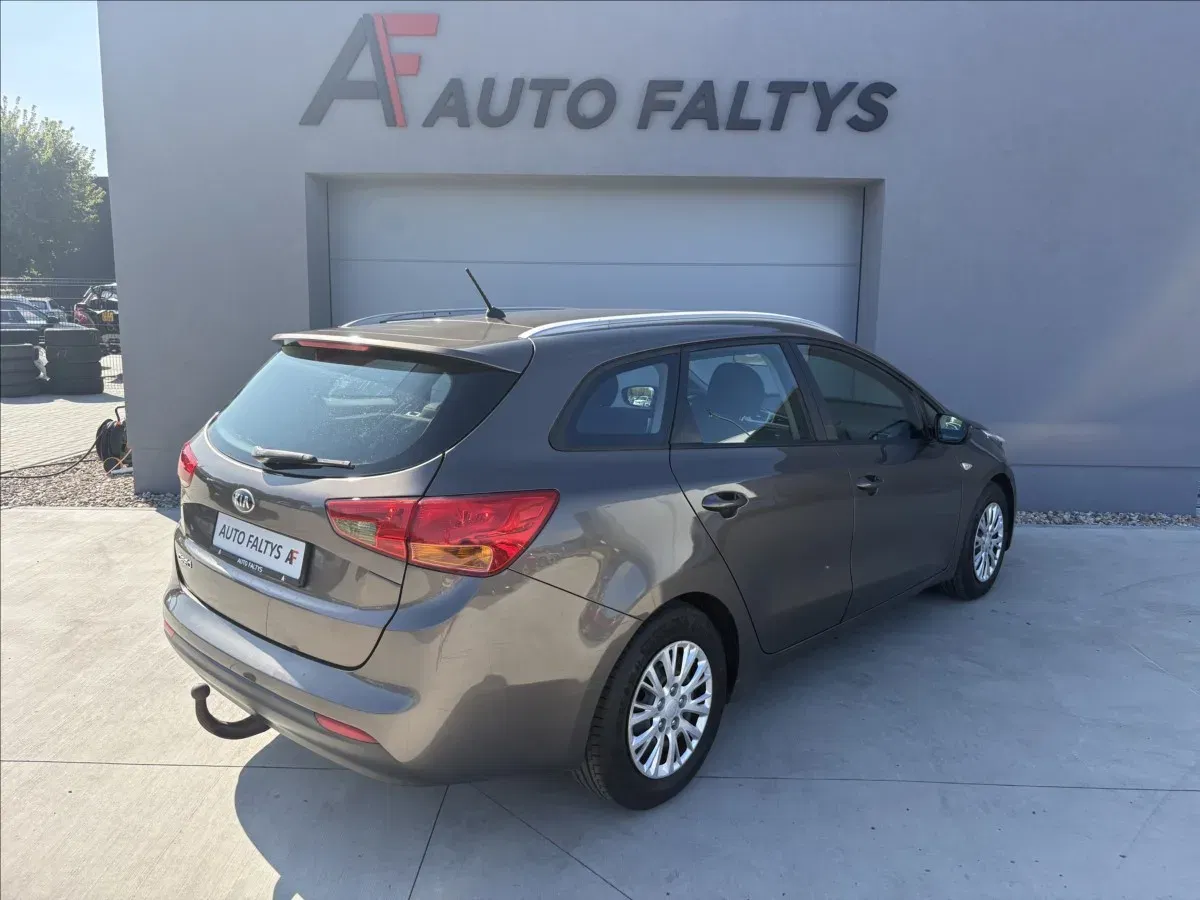 Kia Ceed - Náhled 7