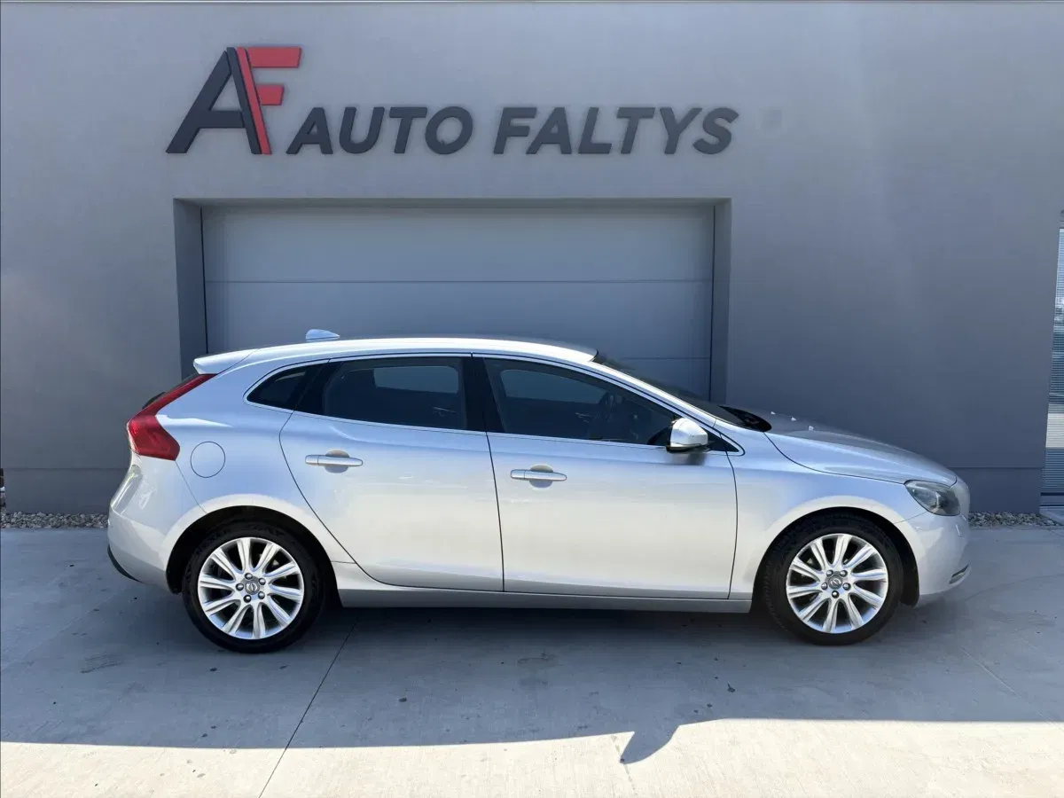 Volvo V40 - Náhled 7
