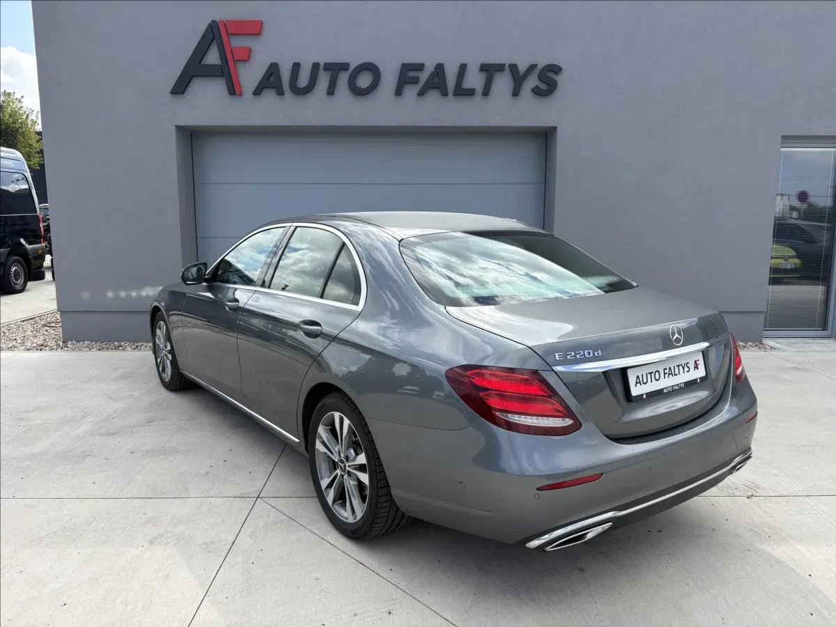 Mercedes-Benz Třídy E - Náhled 5