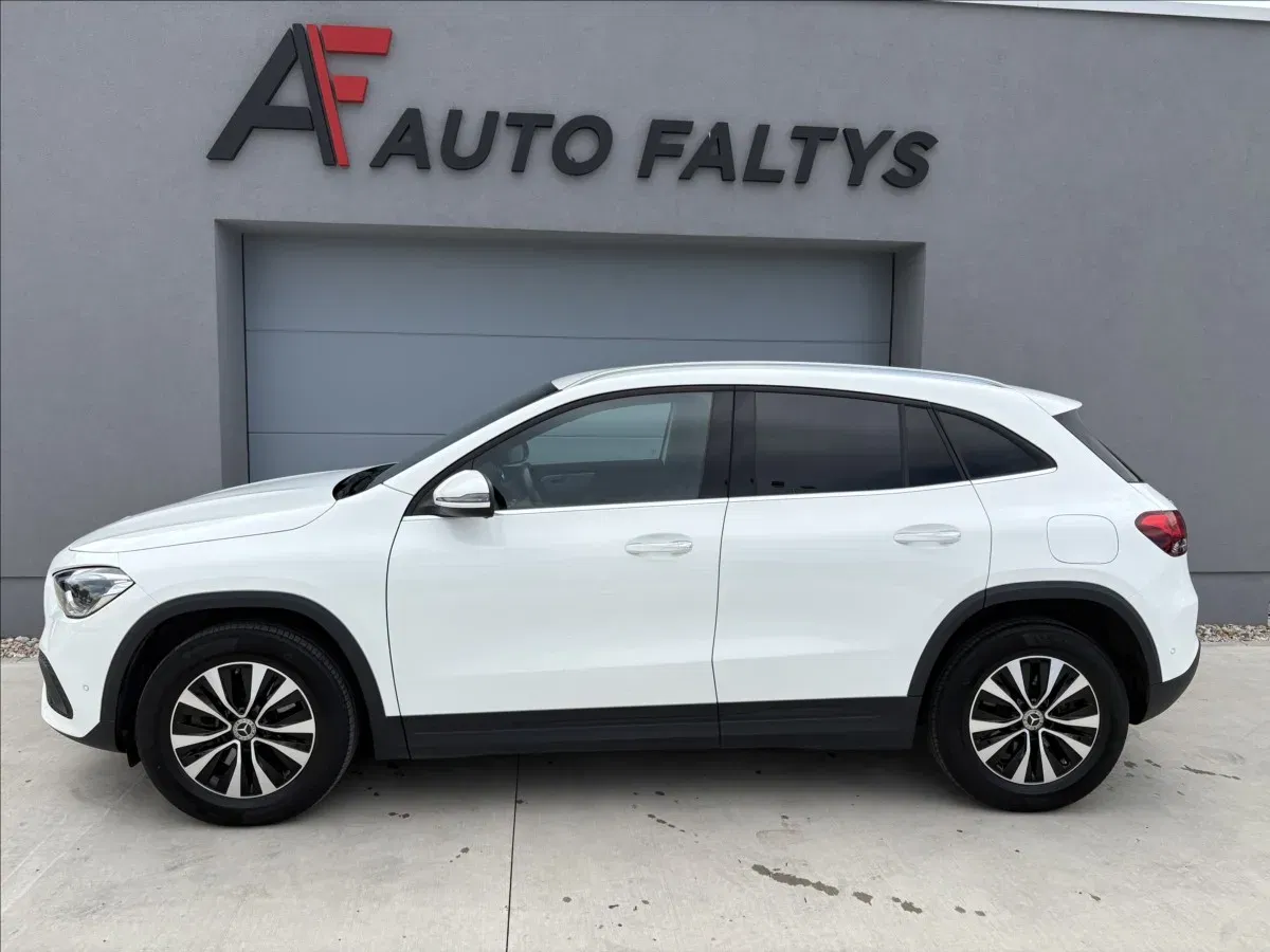 Mercedes-Benz GLA - Náhled 6