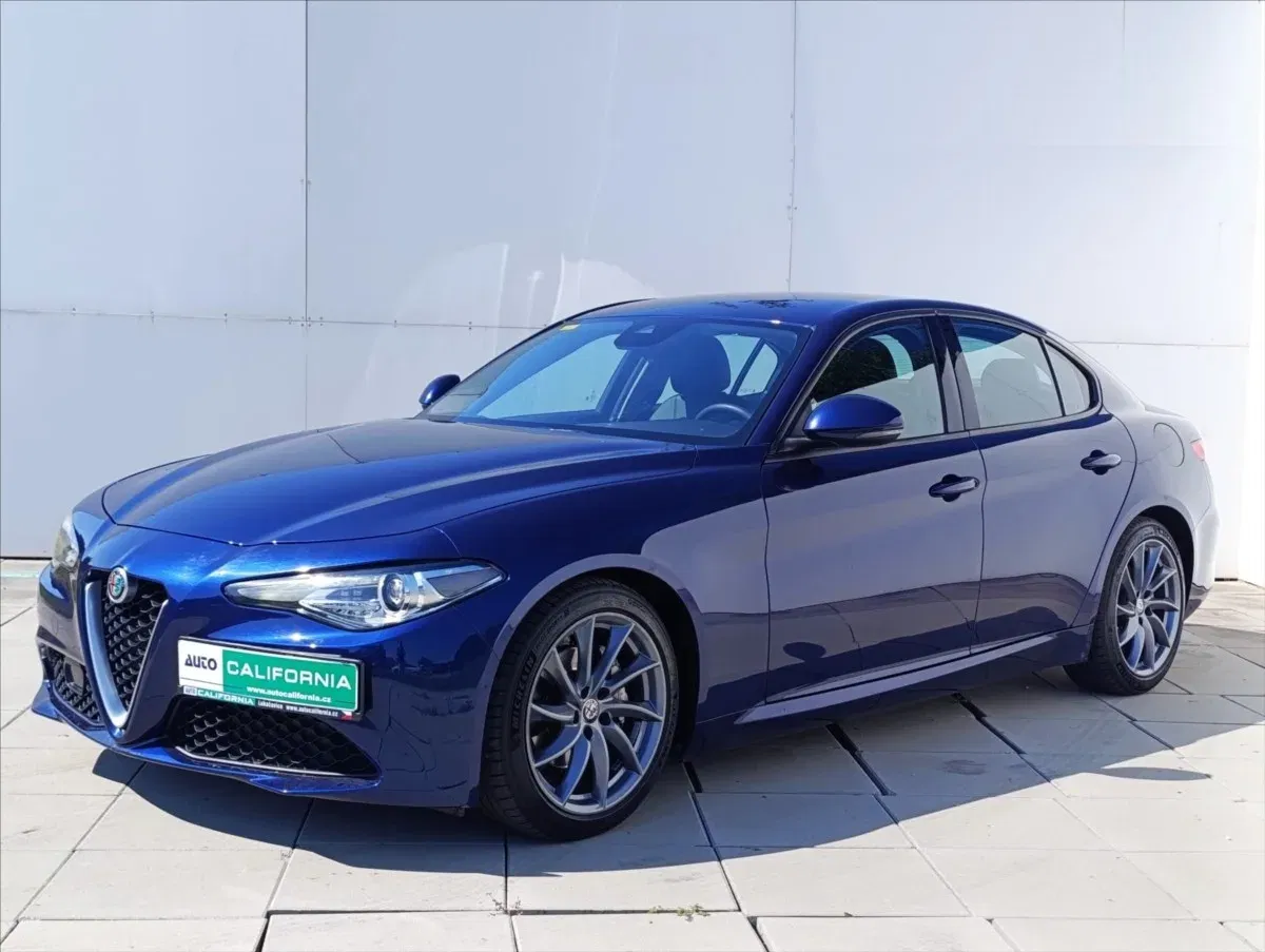 Alfa Romeo Giulia - Obrázek 1