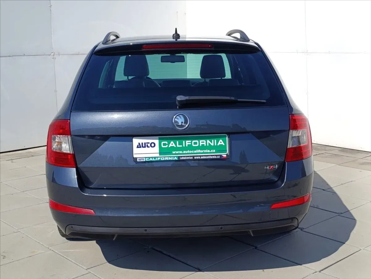 Škoda Octavia - Náhled 8