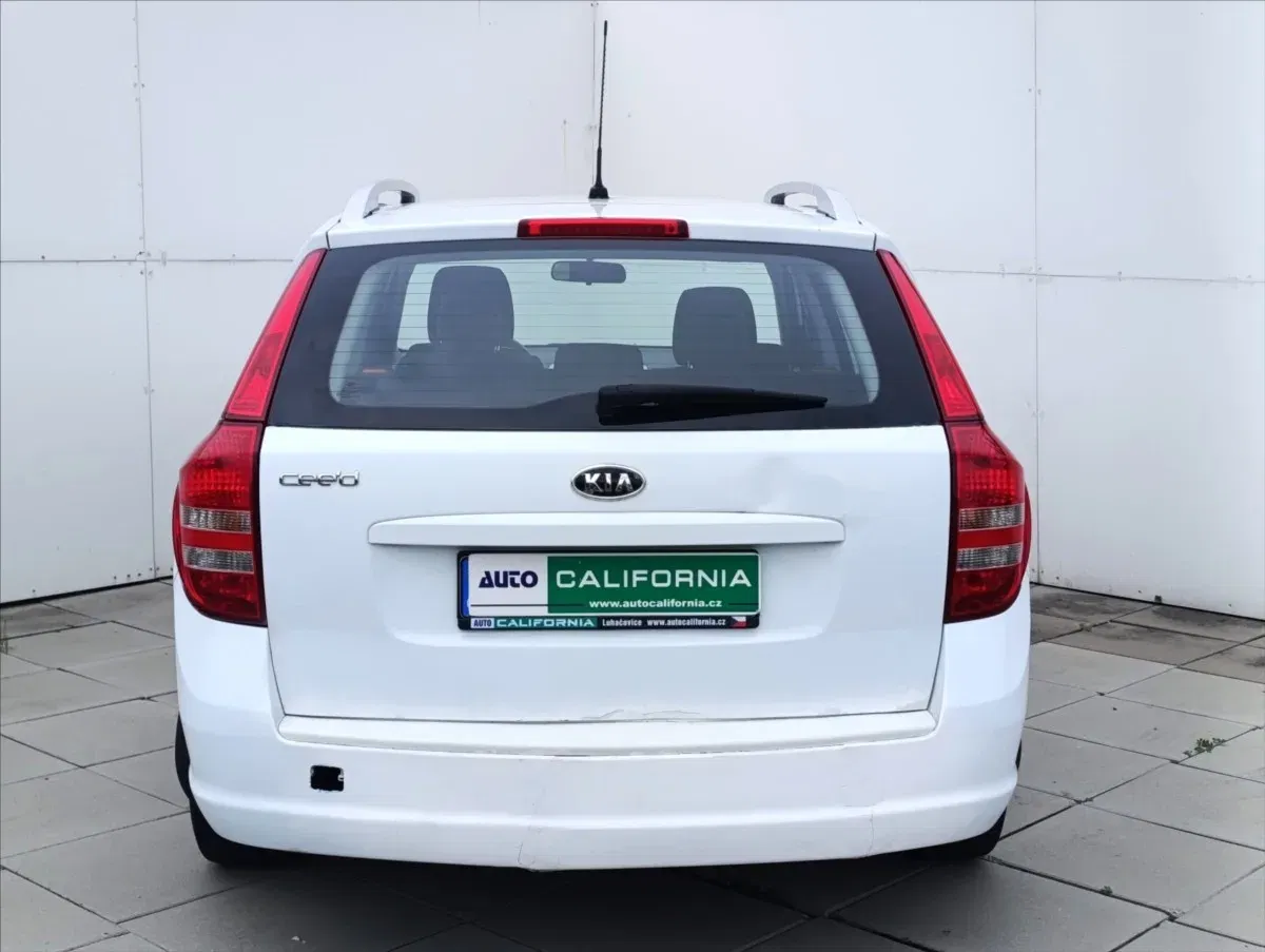 Kia Ceed - Náhled 8