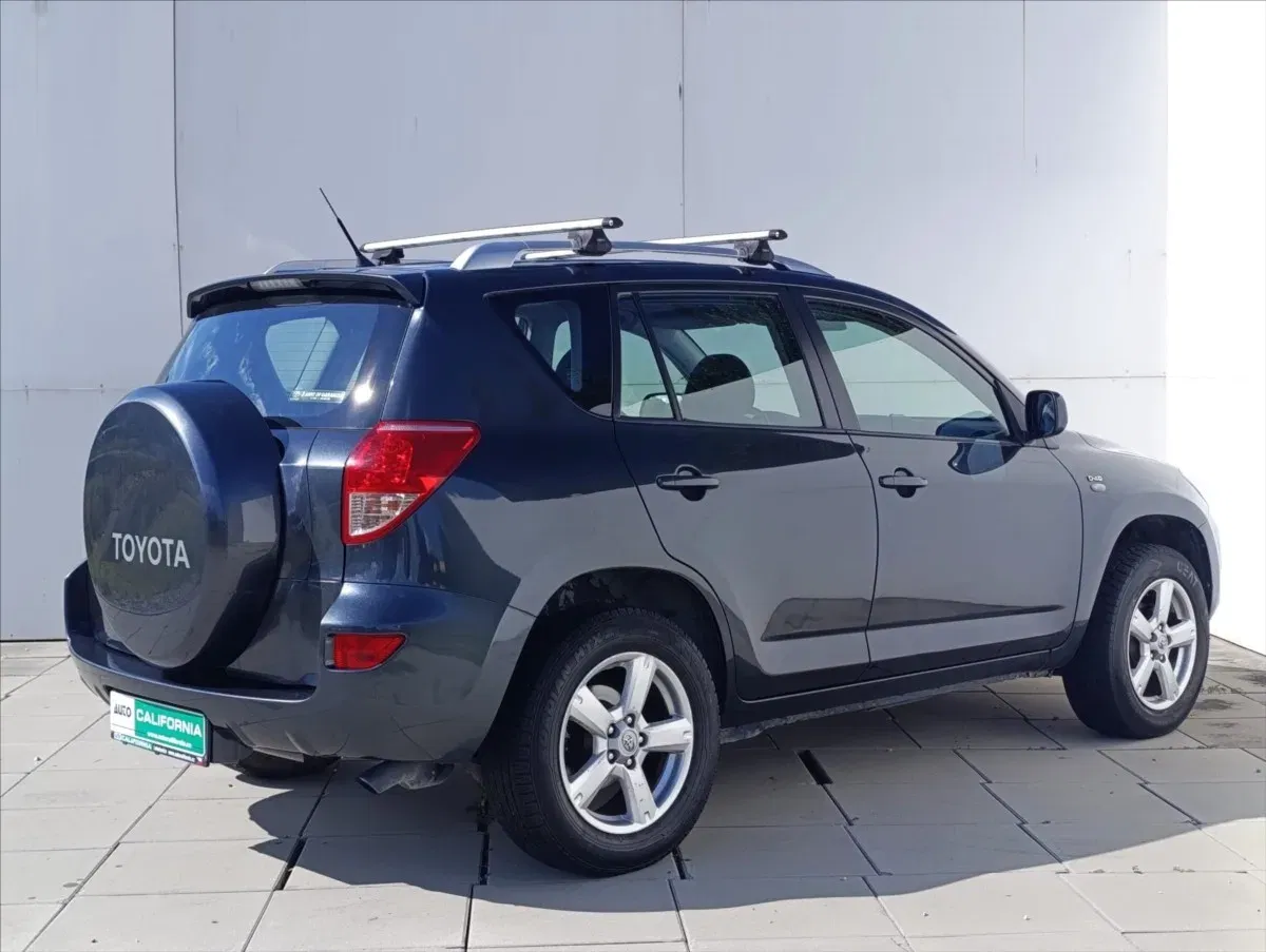 Toyota RAV4 - Náhled 6