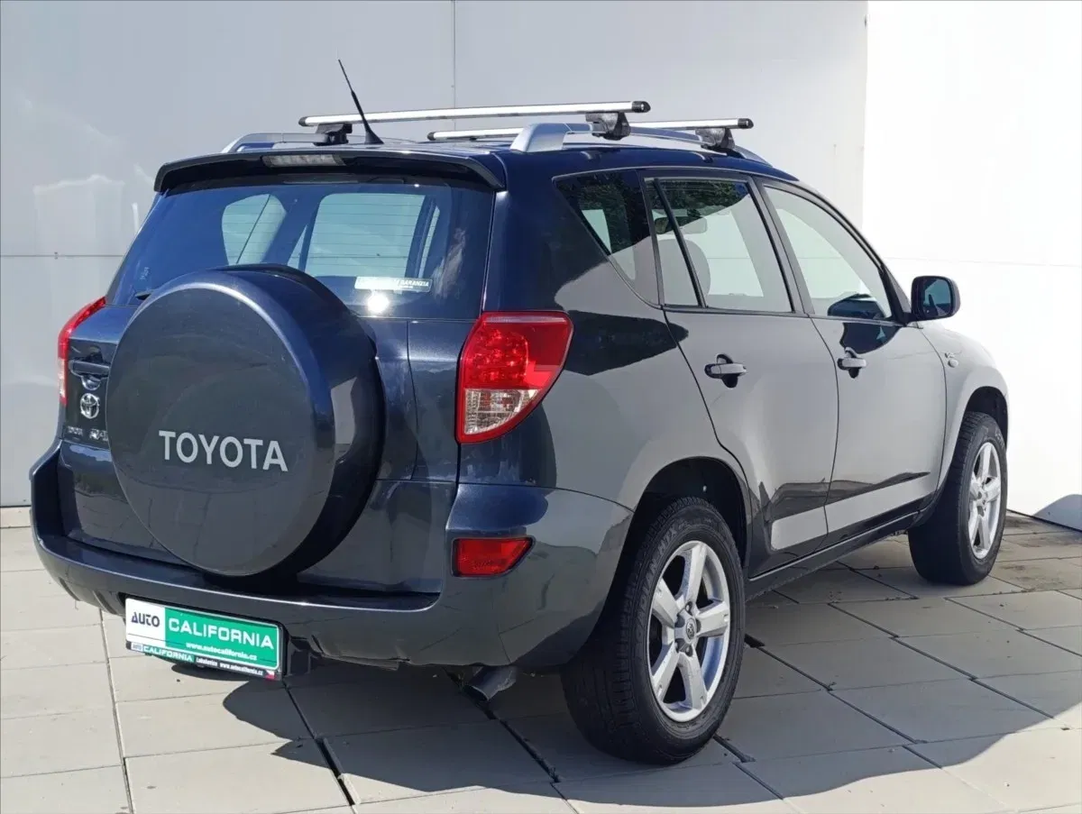 Toyota RAV4 - Náhled 7