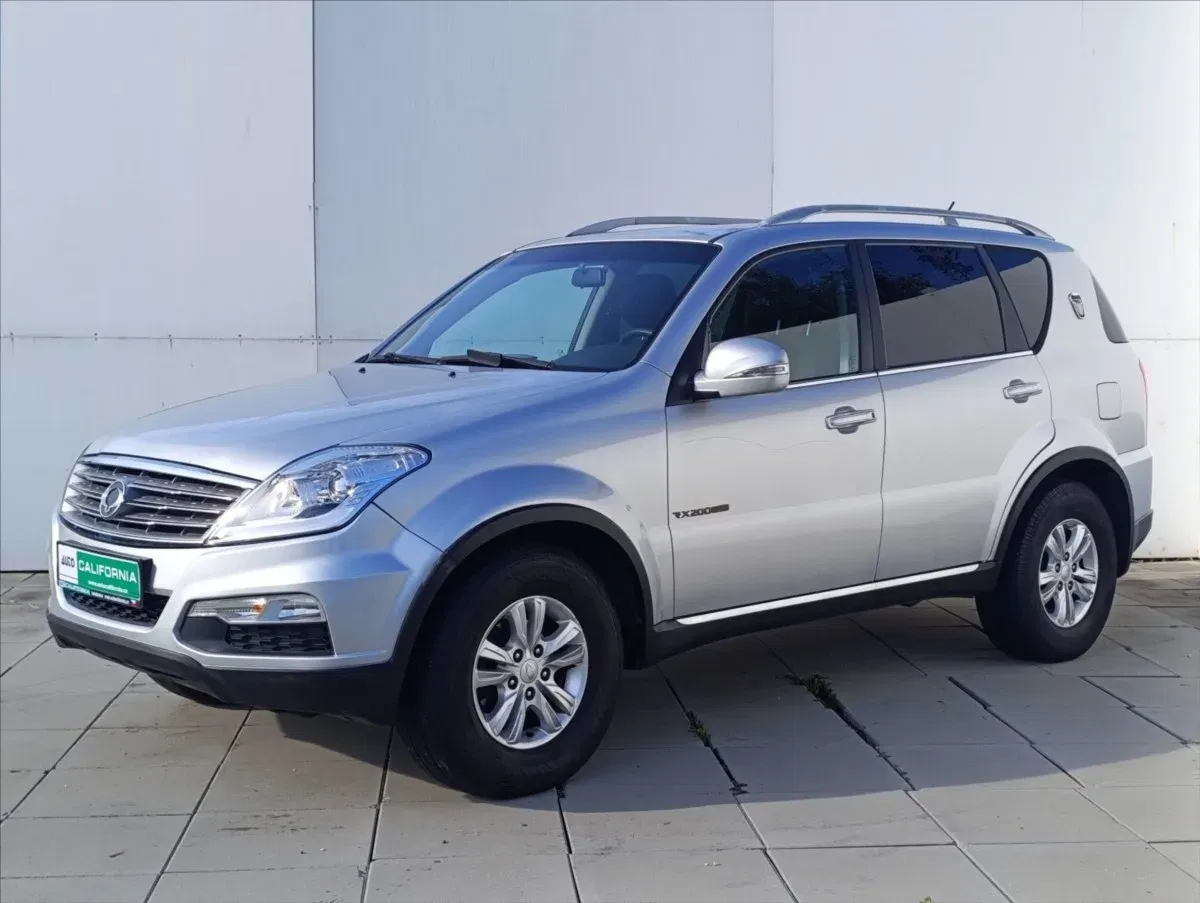 SsangYong Rexton 2,0 RX200 7MÍST TEMPOMAT, 2014