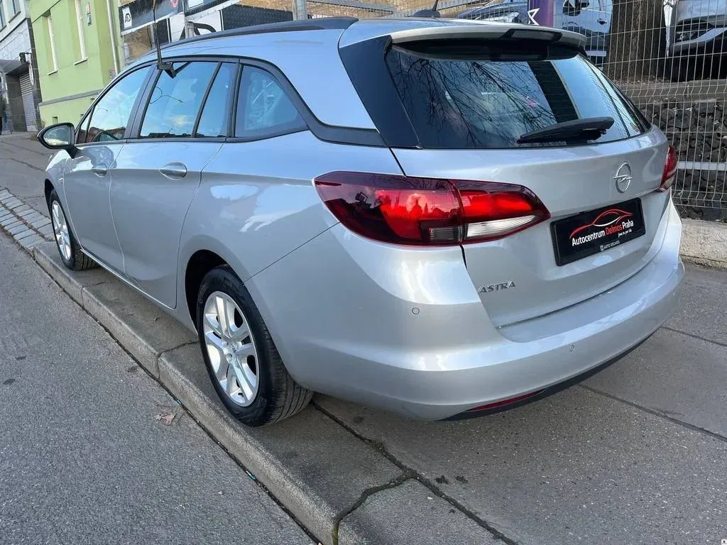 Opel Astra - Náhled 4