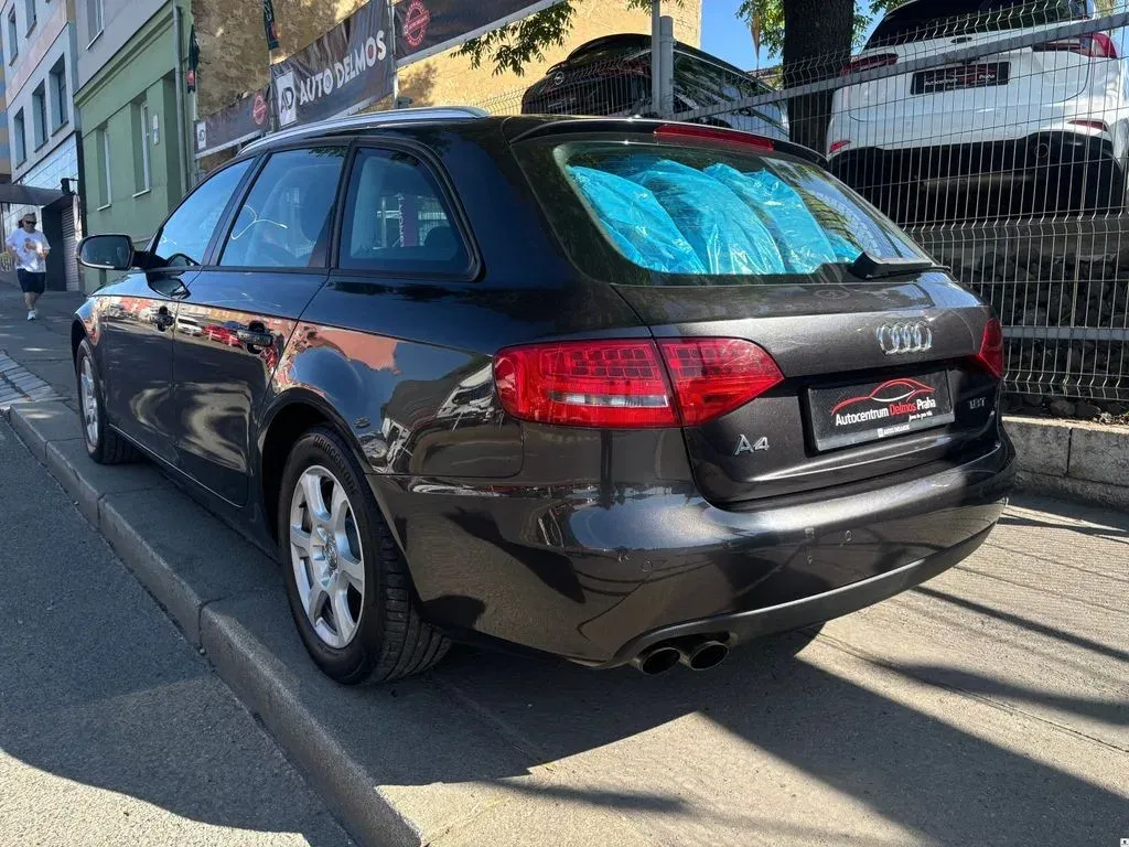 Audi A4 - Náhled 4