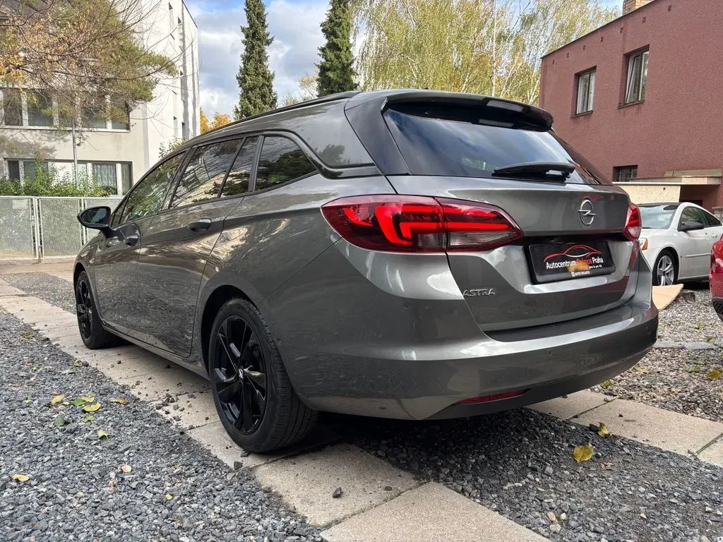 Opel Astra - Náhled 3