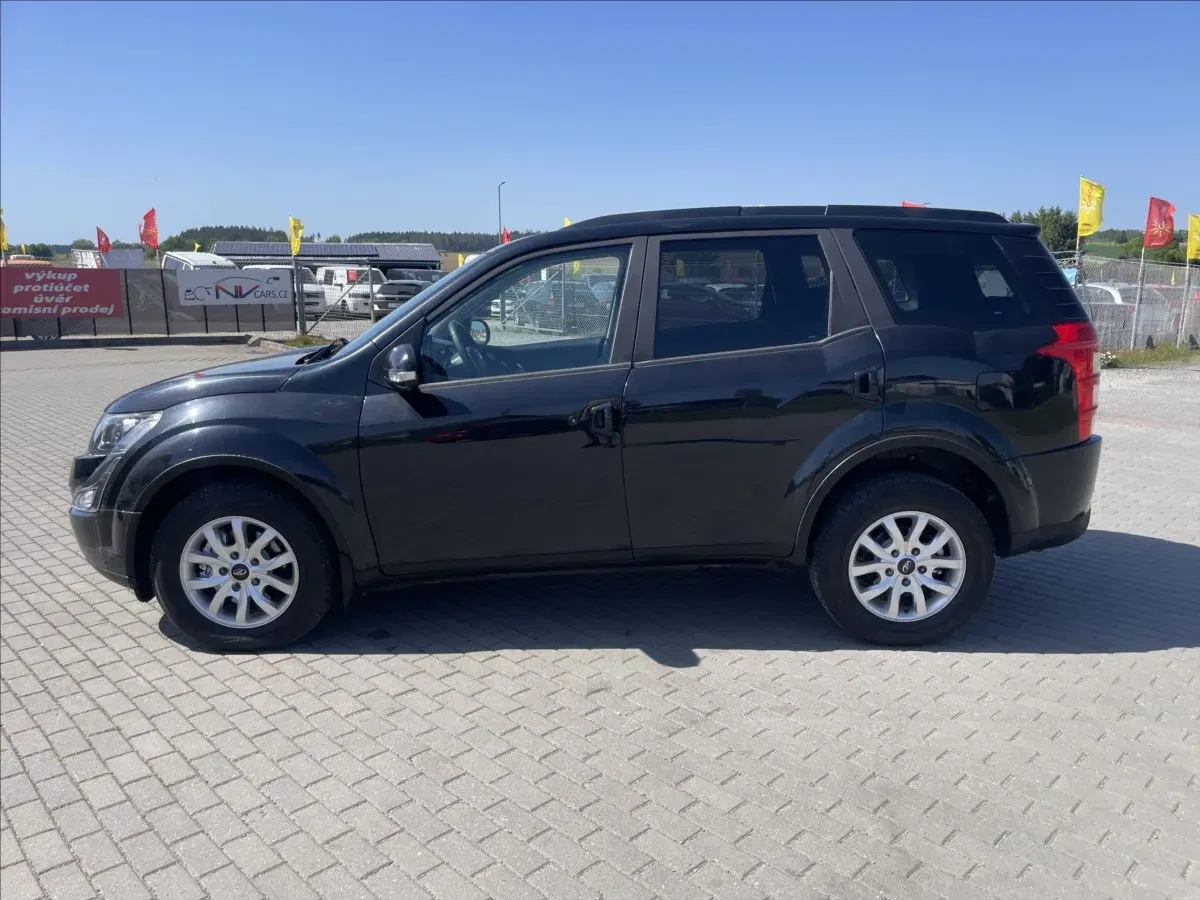 Mahindra XUV500 - Náhled 2