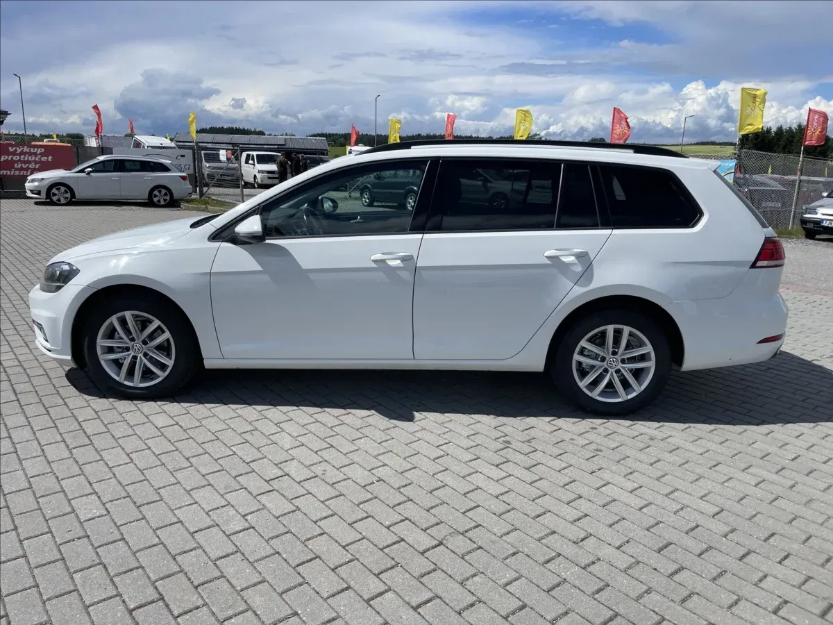 Volkswagen Golf - Náhled 2
