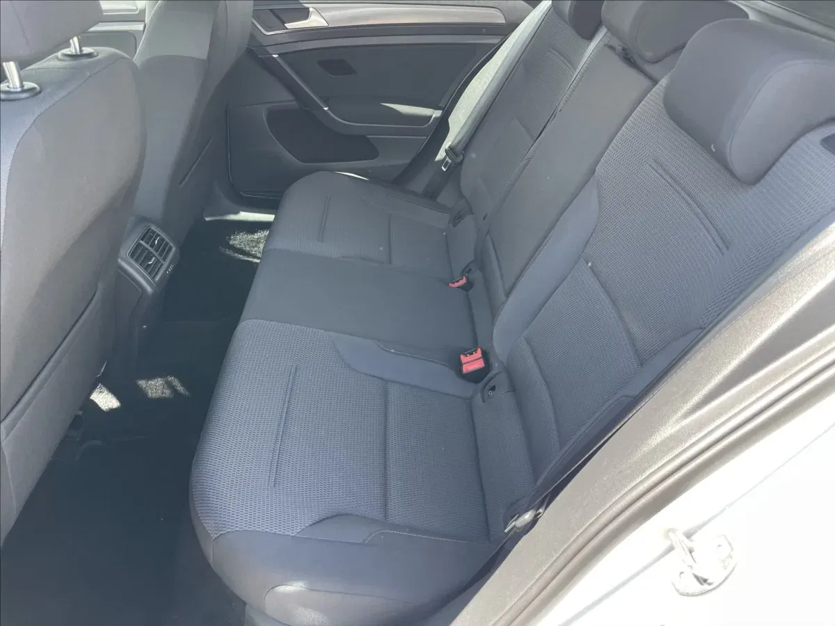 Volkswagen Golf - Náhled 8