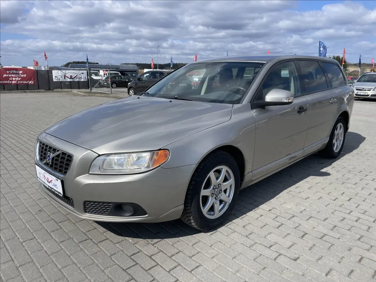 Volvo V70 - Obrázek 1