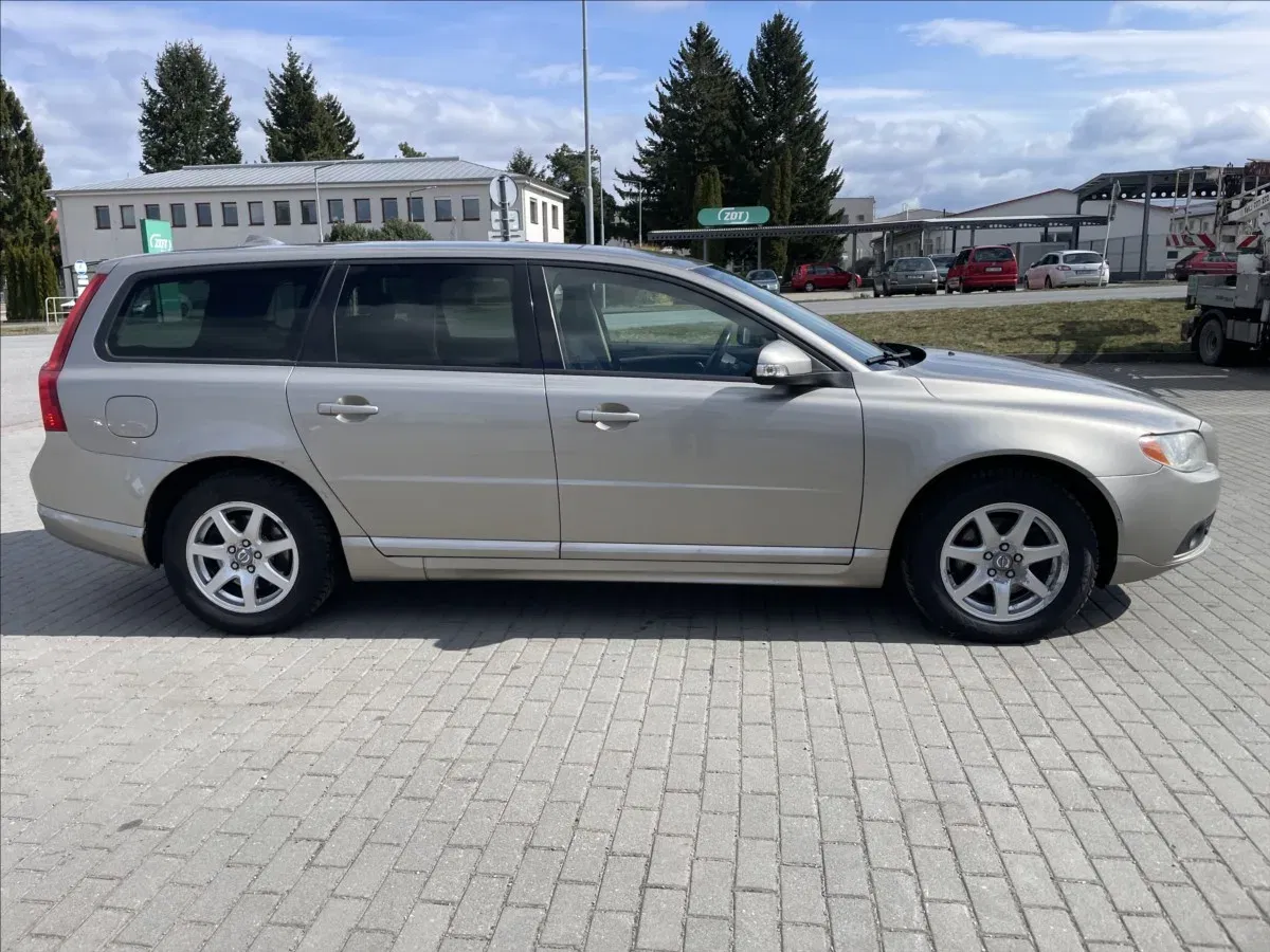 Volvo V70 - Náhled 5