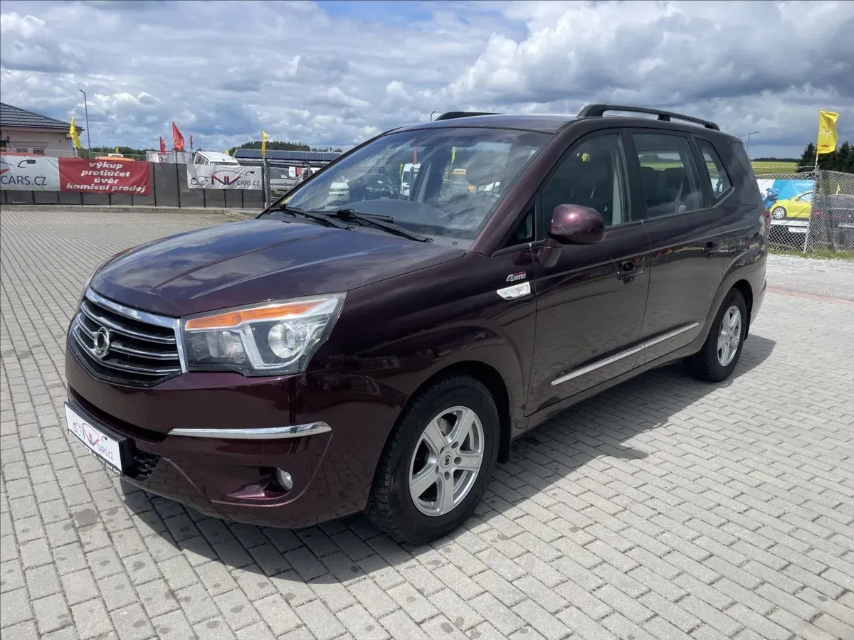 SsangYong Rodius - Obrázek 1