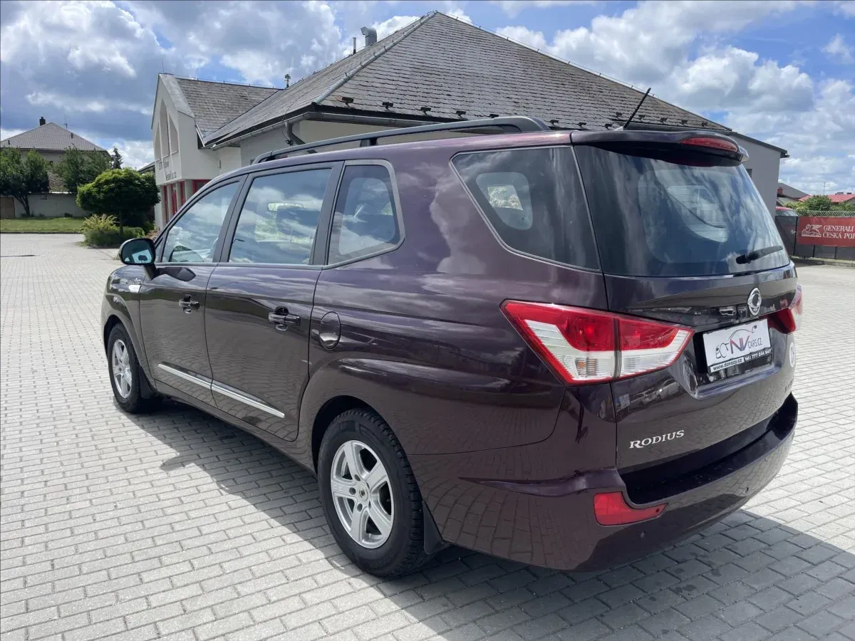 SsangYong Rodius - Náhled 3