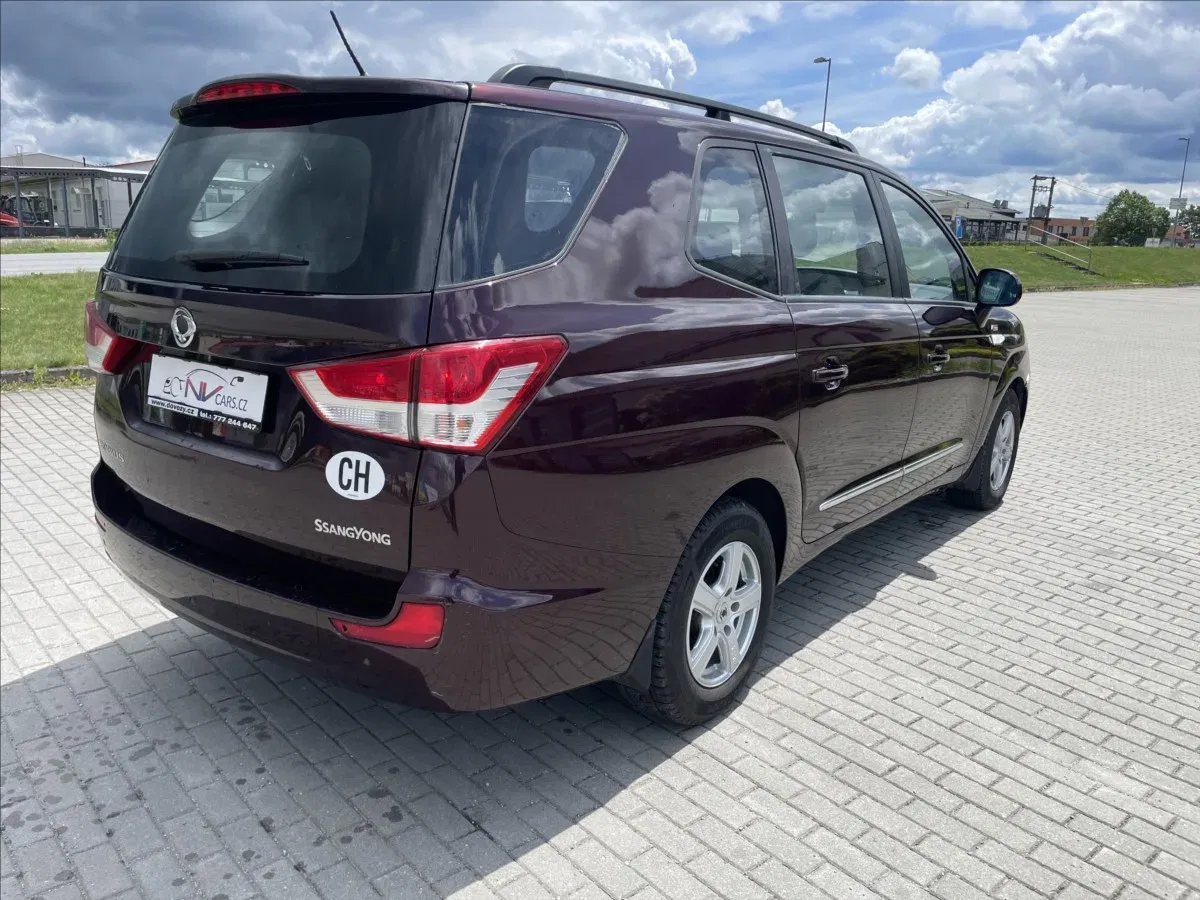 SsangYong Rodius - Náhled 4