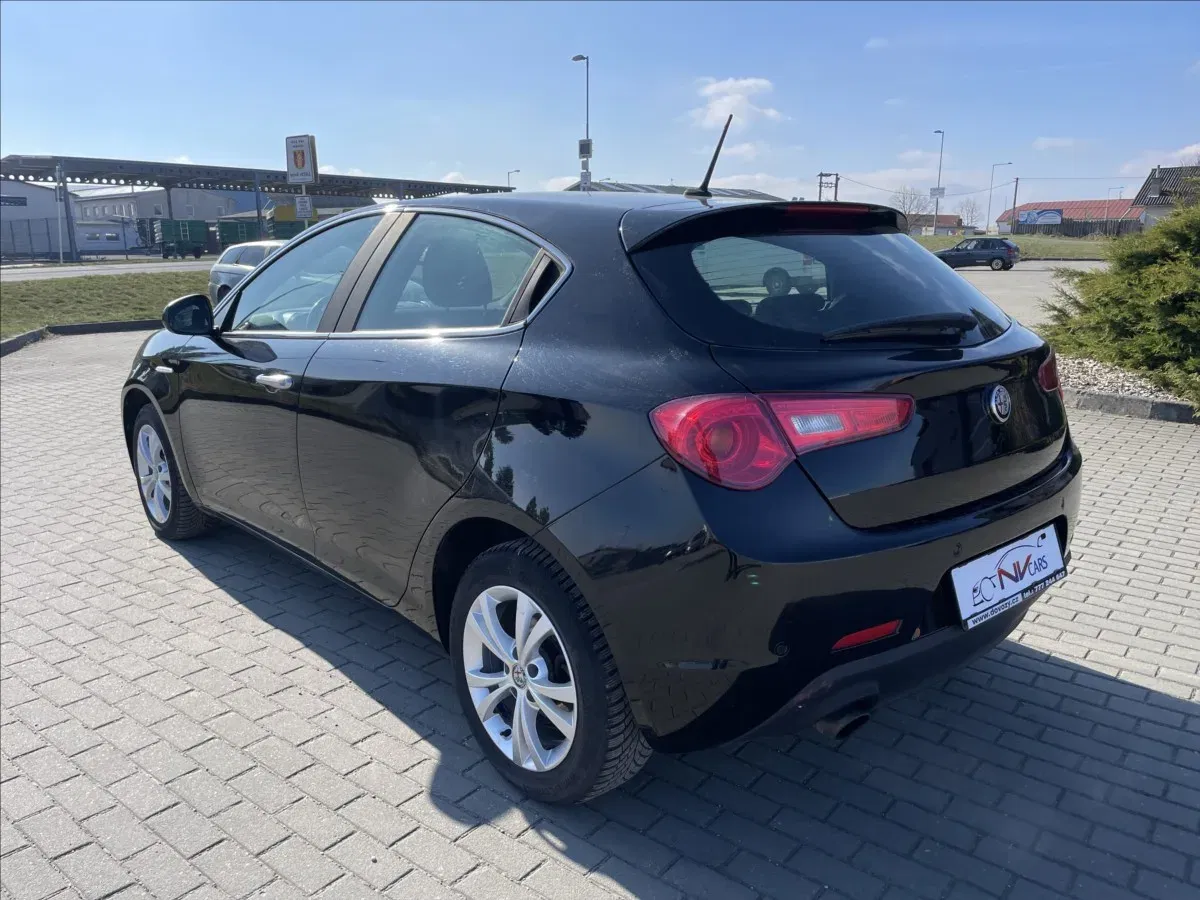 Alfa Romeo Giulietta - Náhled 3