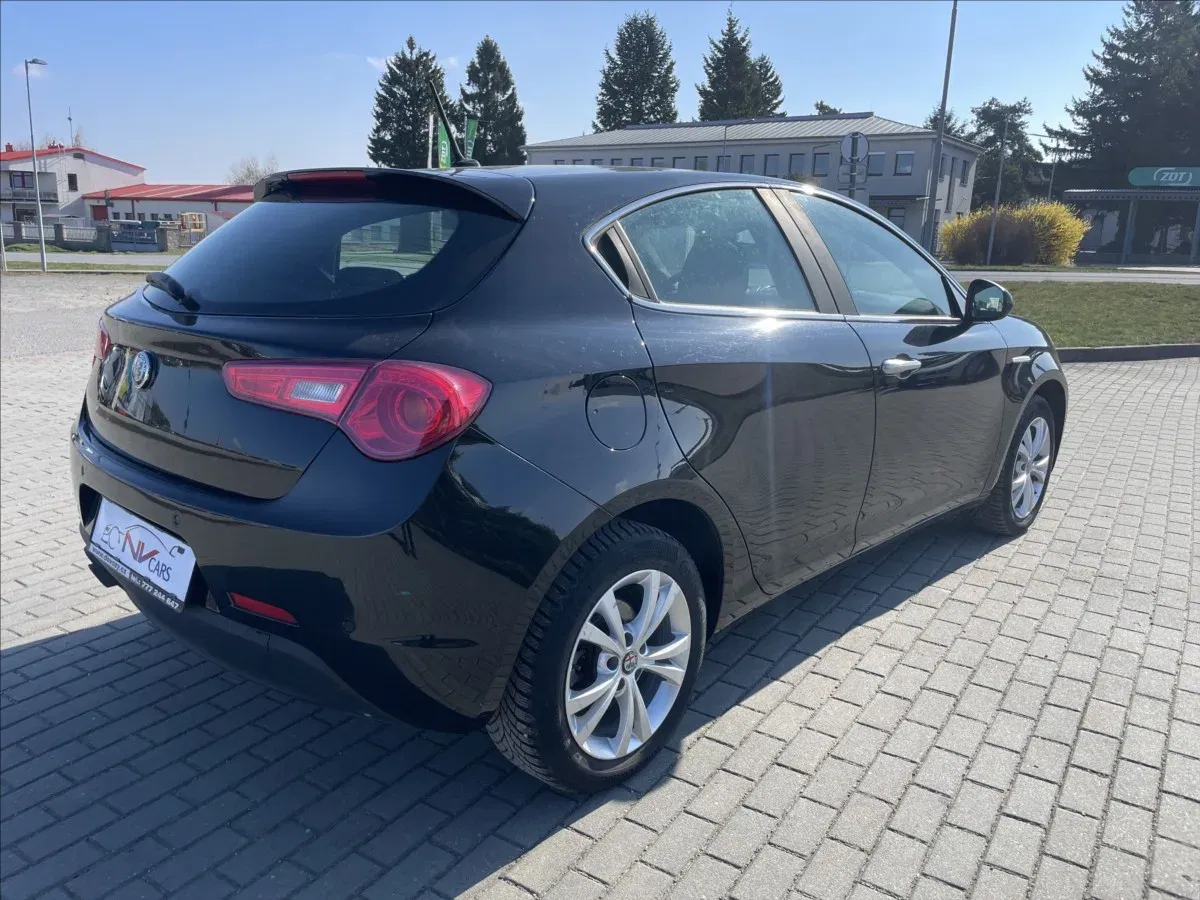 Alfa Romeo Giulietta - Náhled 4