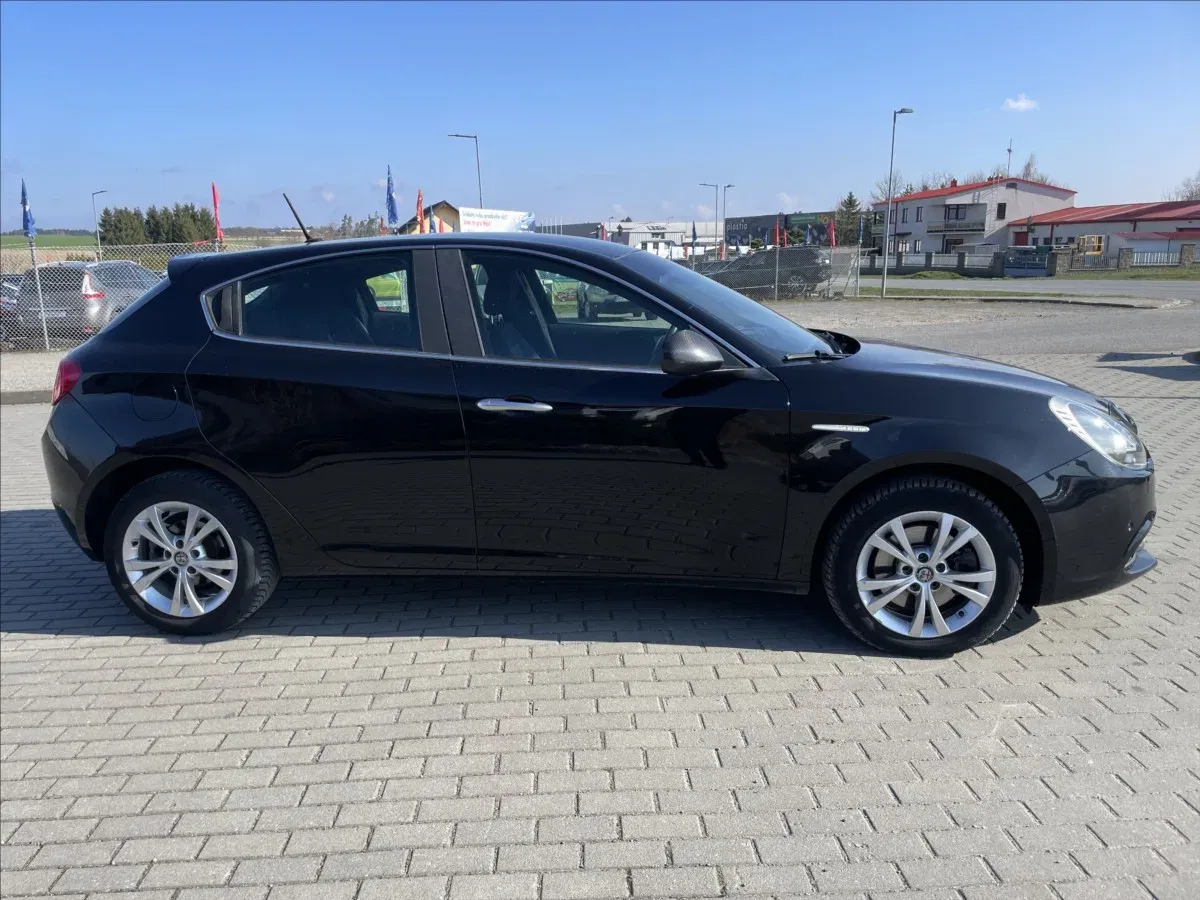 Alfa Romeo Giulietta - Náhled 5
