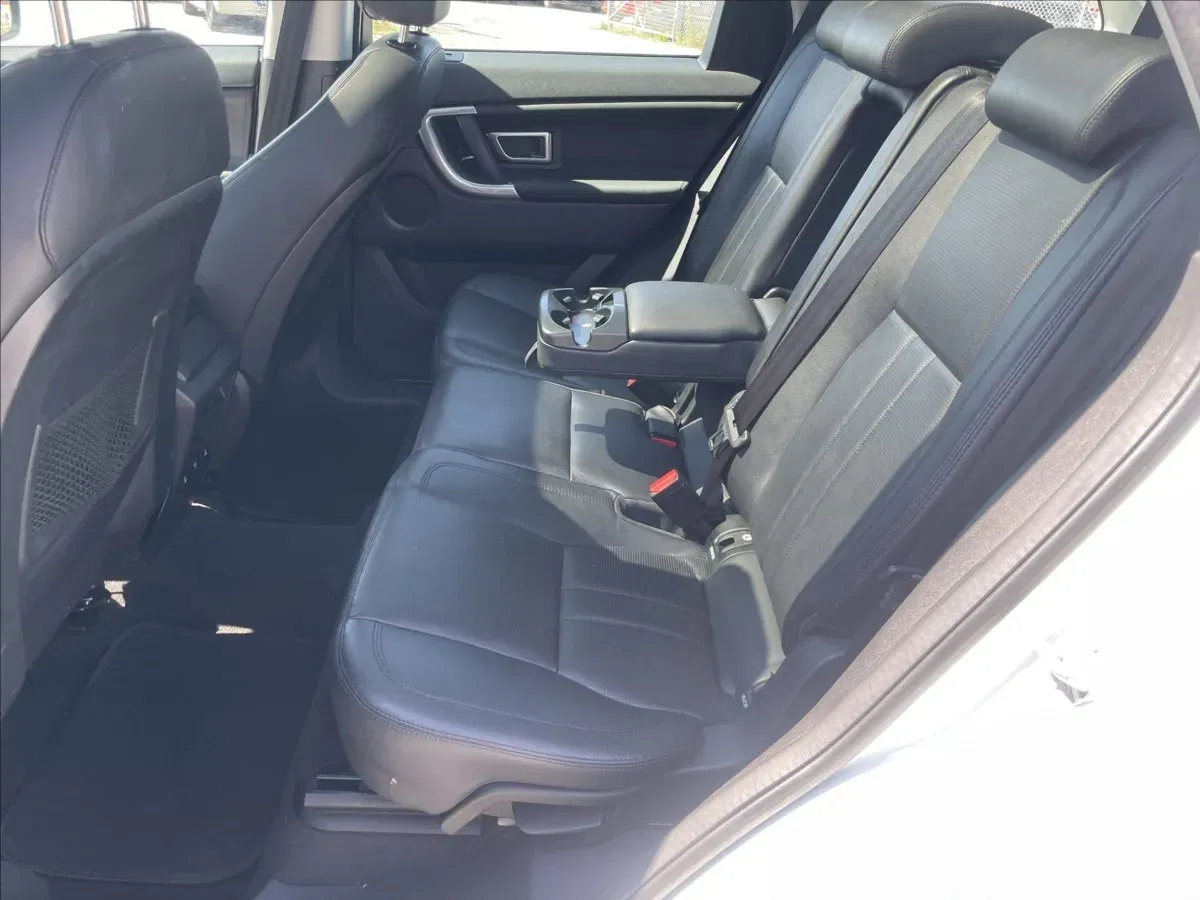 Land Rover Discovery Sport - Náhled 8