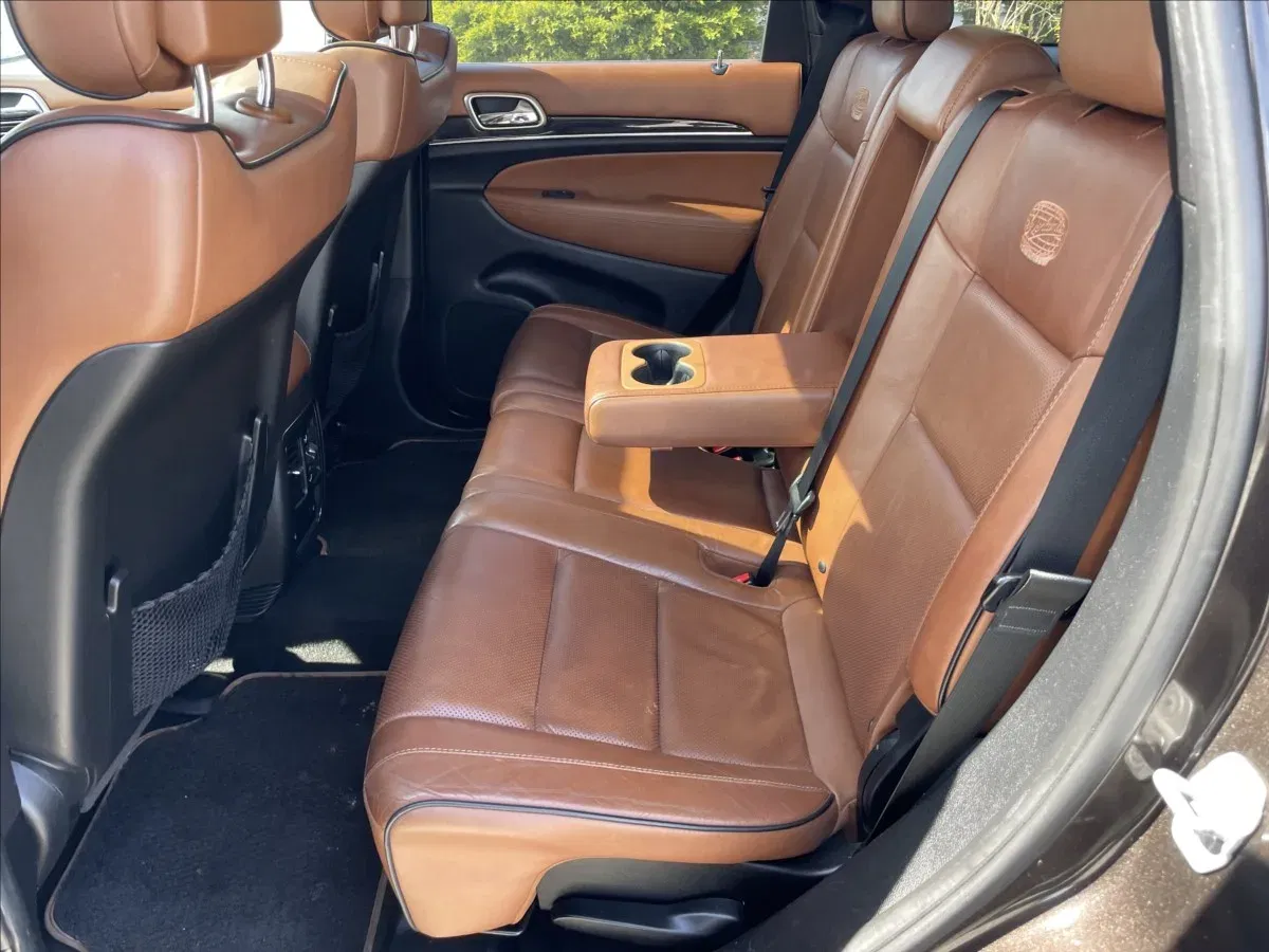 Jeep Grand Cherokee - Náhled 8