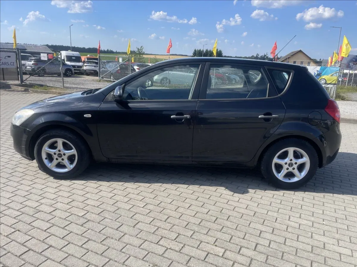 Kia Ceed - Náhled 2