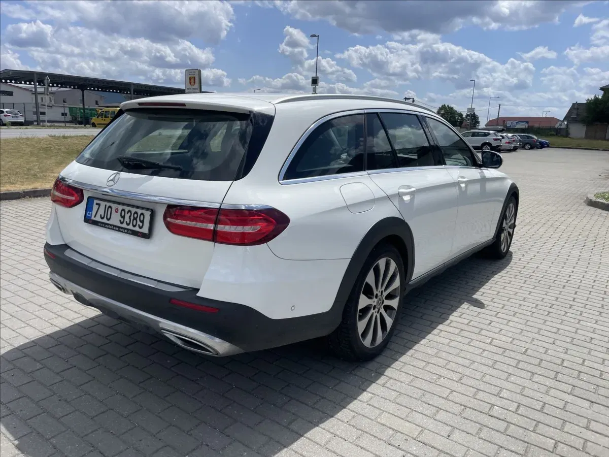 Mercedes-Benz Třídy E - Náhled 4