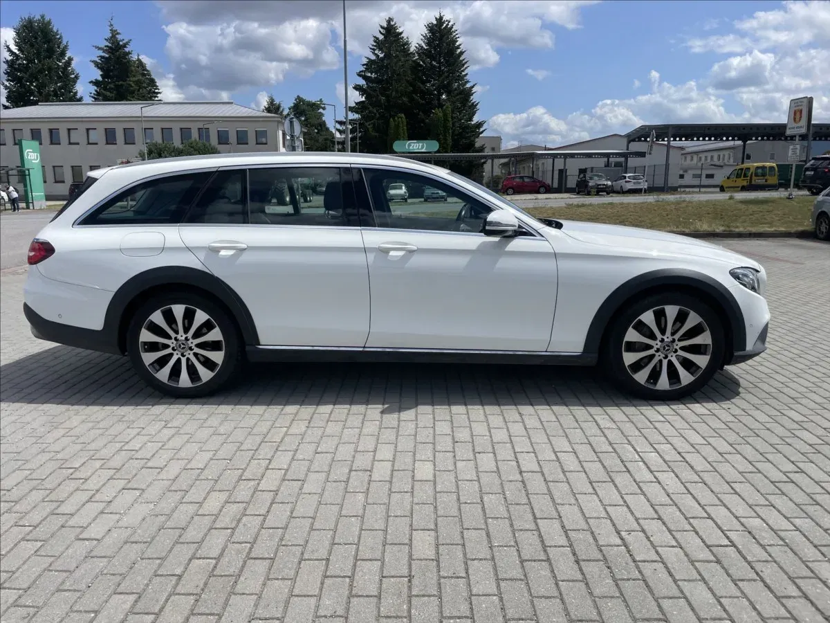 Mercedes-Benz Třídy E - Náhled 5