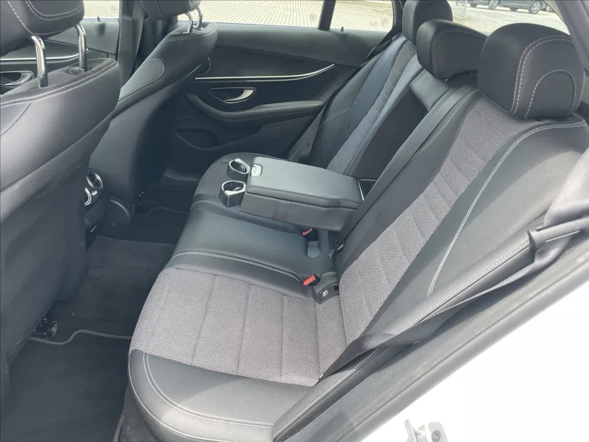 Mercedes-Benz Třídy E - Náhled 8